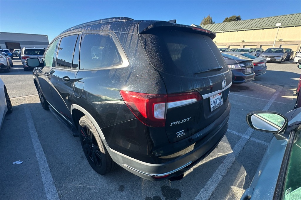 2020 Honda Pilot Black Edition photo 3