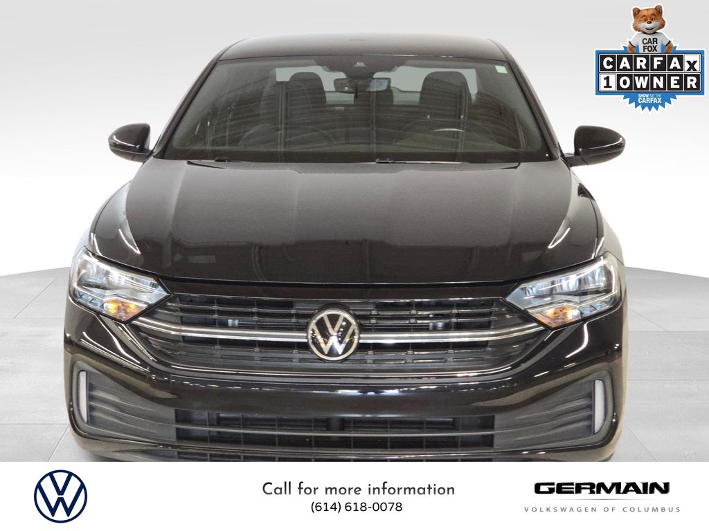 2022 Volkswagen Jetta 1.5T Sport photo 2
