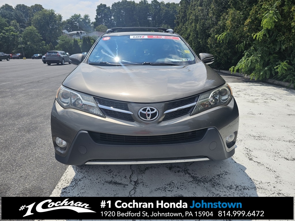 2015 Toyota RAV4 XLE photo 2