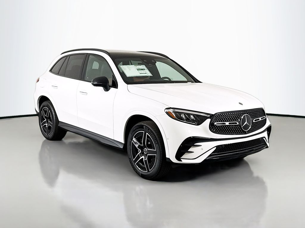 2026 Mercedes-Benz GLC Base's photo