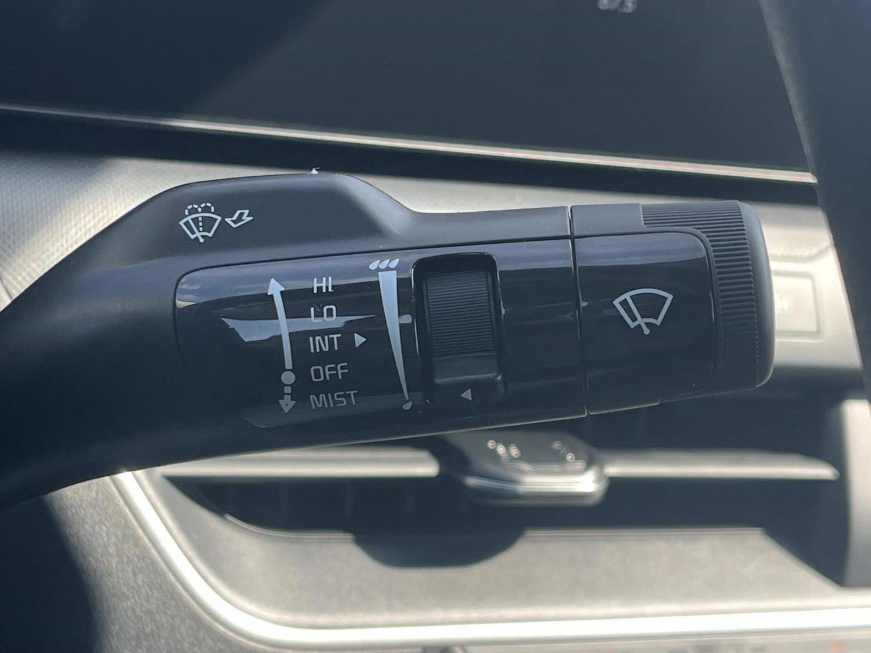 2025 Kia K4 LXS photo 29