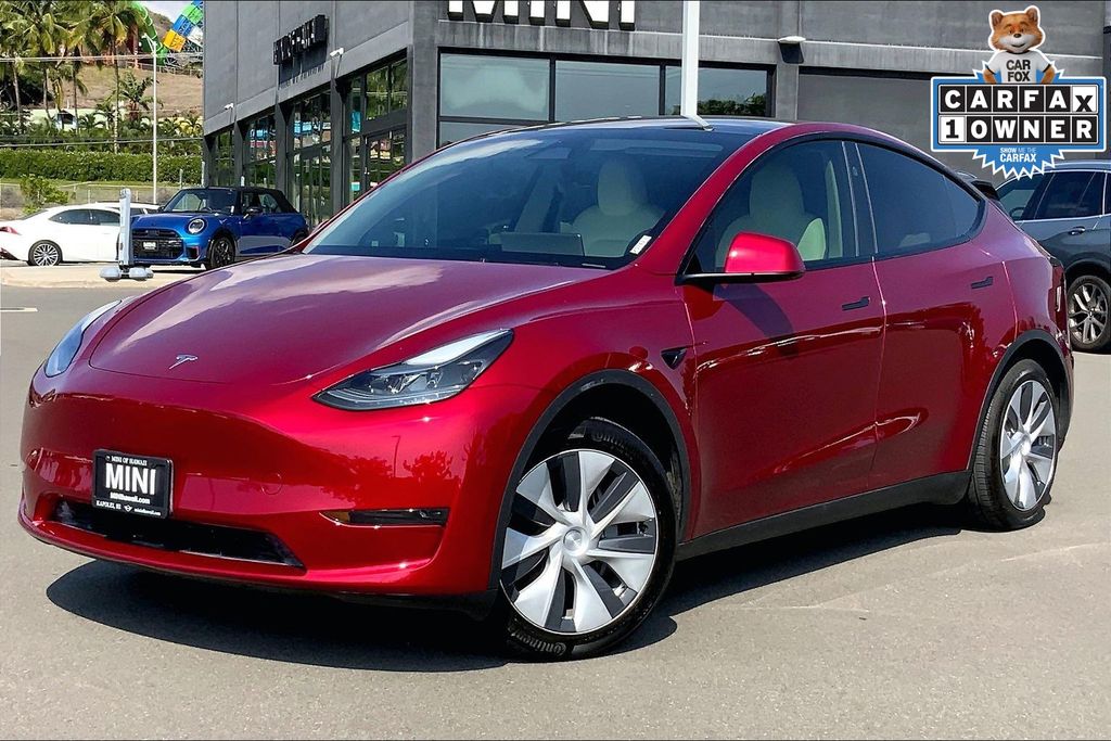 Used 2024 Tesla Model Y Long Range with VIN 7SAYGDEDXRF045482 for sale in Kapolei, HI
