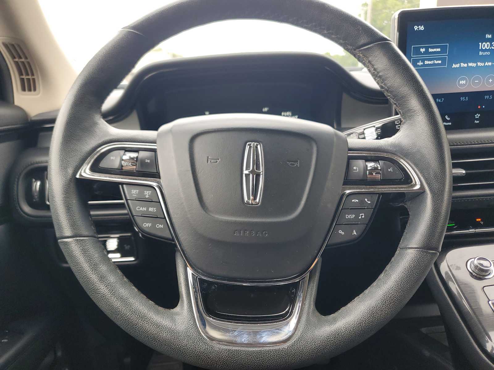 2022 Lincoln Nautilus Standard photo 21