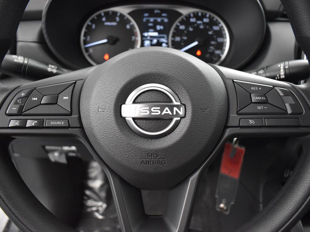 2025 Nissan Versa 1.6 S photo 24