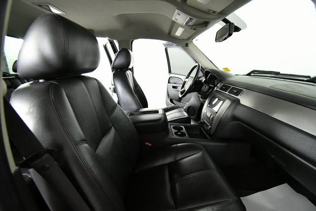 2012 Chevrolet Silverado 3500HD LTZ photo 21