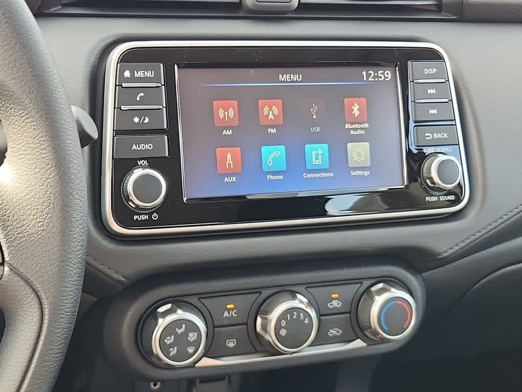 2025 Nissan Versa S photo 14