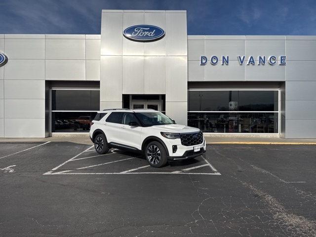 2026 Ford Explorer Platinum's photo