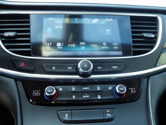 Image 8 of Pre-Owned 2017 Buick LaCrosse Essence