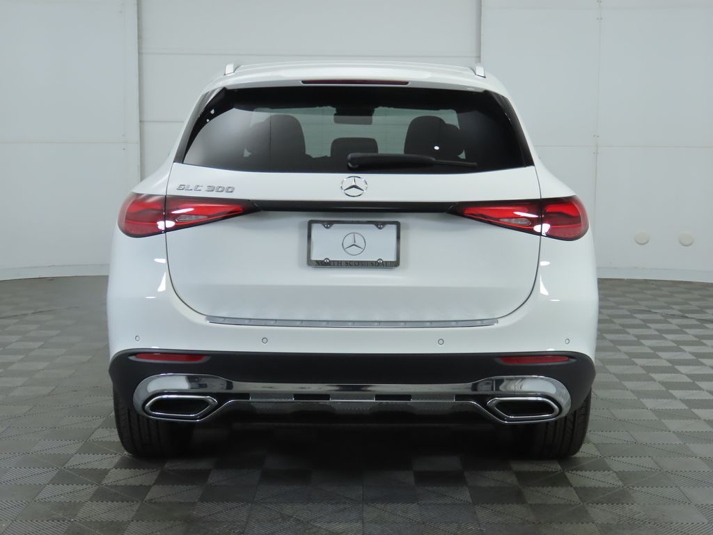 2025 Mercedes Benz GLC 300 photo 6