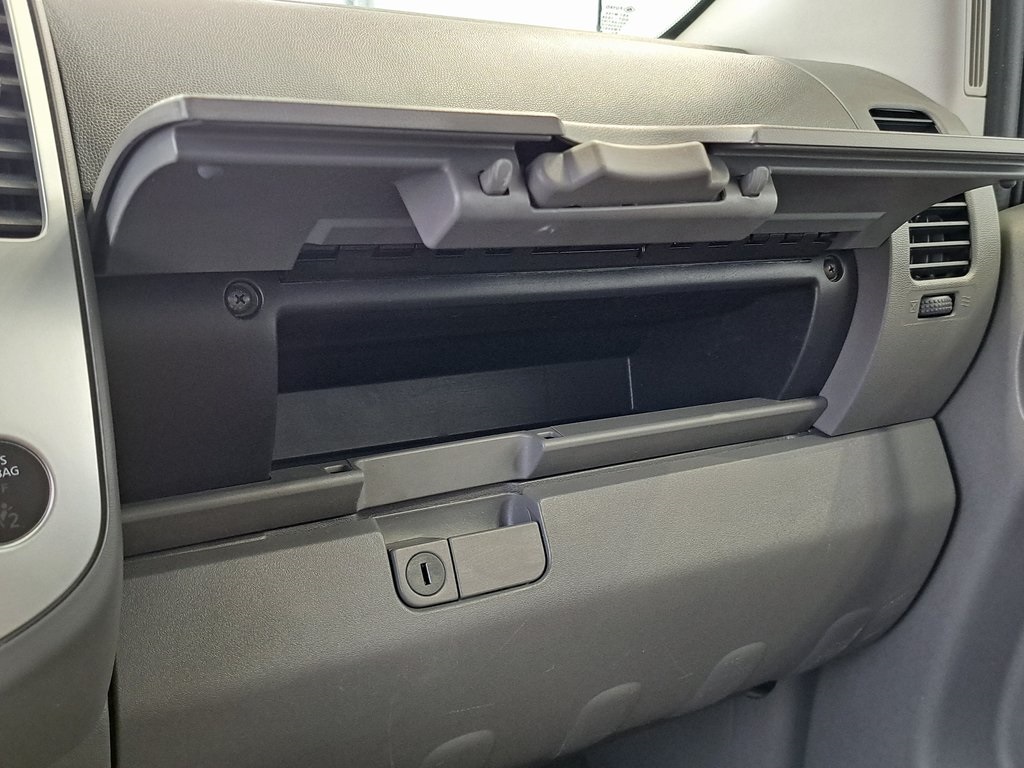 2019 Nissan Frontier SV photo 15