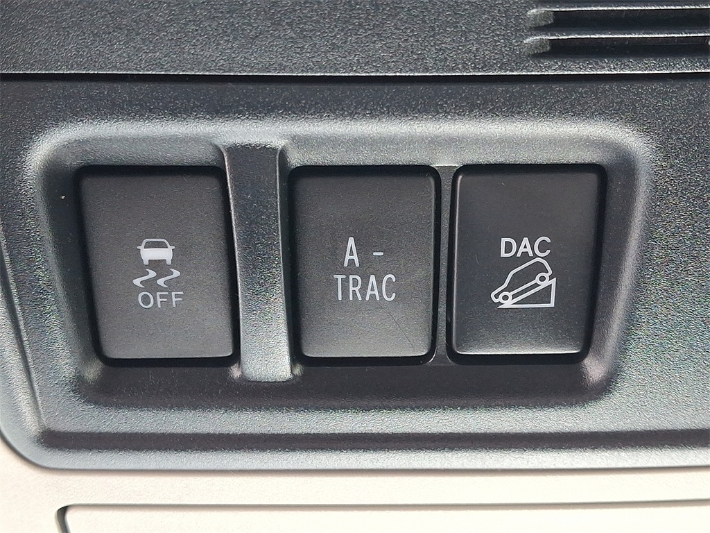 2016 Toyota 4Runner SR5 photo 23