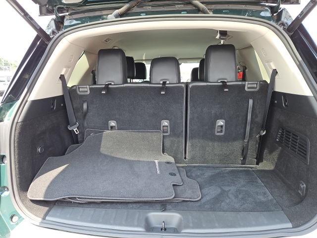 2022 Nissan Pathfinder SL photo 4