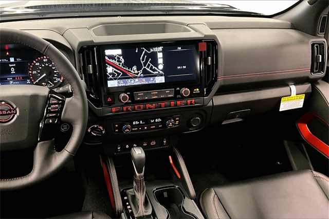 2025 Nissan Frontier PRO-4X photo 7