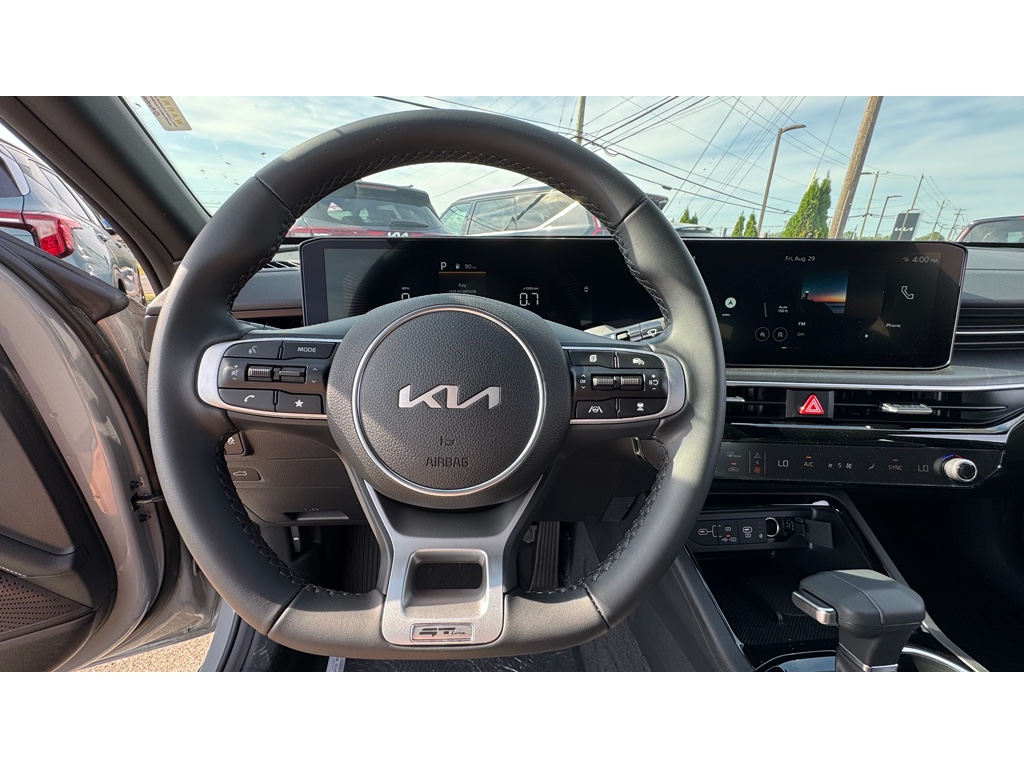 2026 Kia K5 GT-Line photo 10