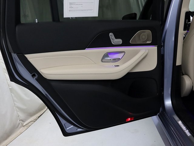 2025 Mercedes Benz GLS 450 4MATIC photo 29
