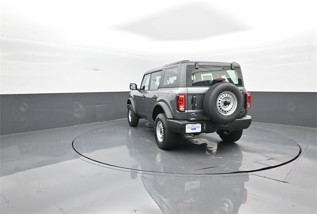 2025 Ford Bronco Base photo 3