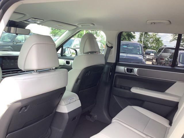 2026 Hyundai Santa Fe SEL photo 13