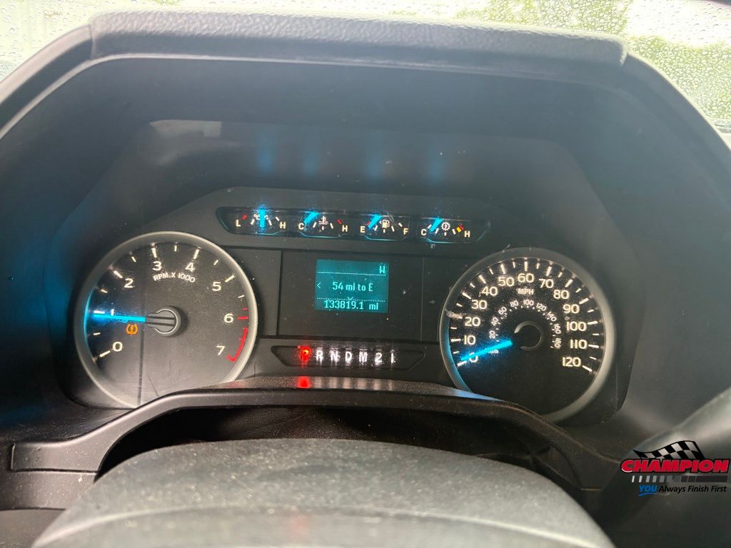 2016 Ford F-150 XLT photo 14