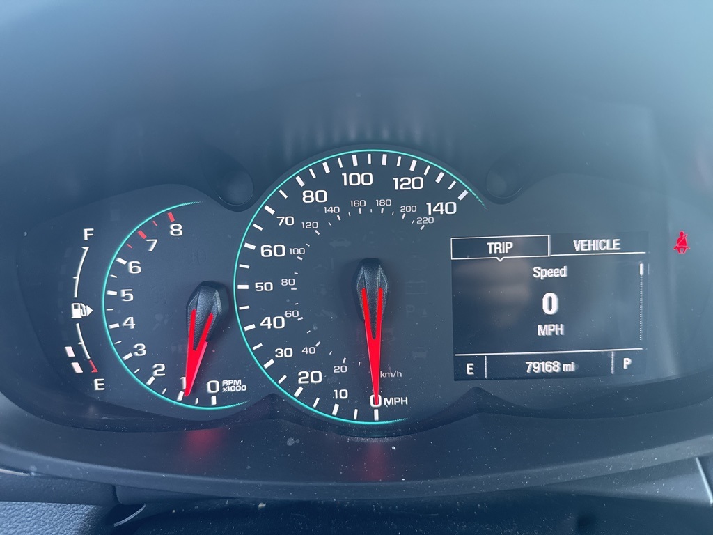2019 Chevrolet Trax LT photo 2