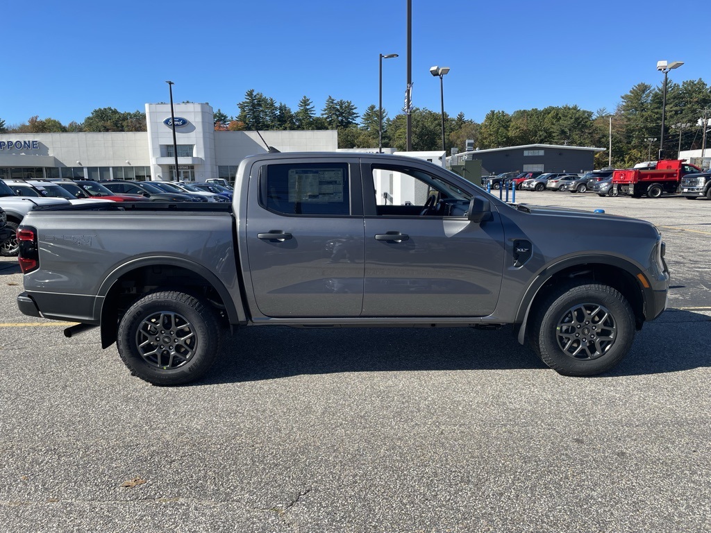 2025 Ford Ranger XLT photo 2