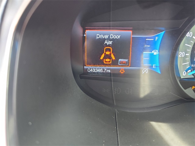 2020 Ford Edge Titanium photo 29