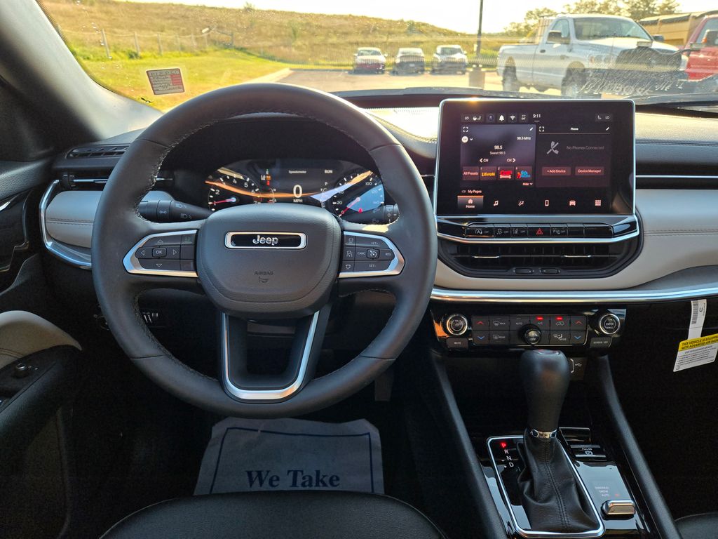2024 Jeep Compass Limited photo 16