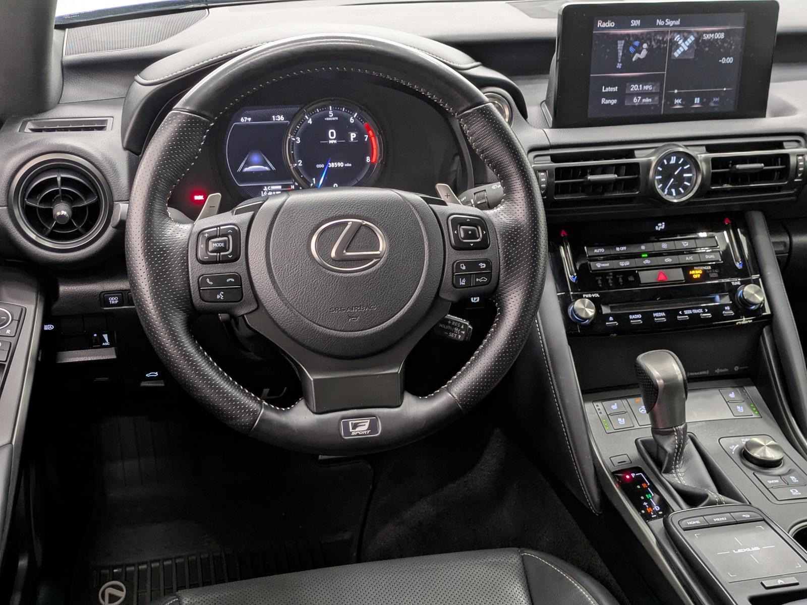 2023 Lexus IS 350 F SPORT photo 4