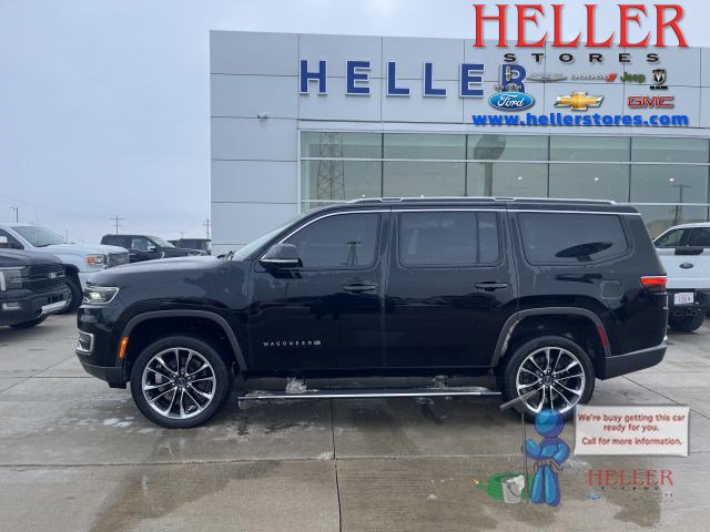 2022 Jeep Wagoneer Series III's photo