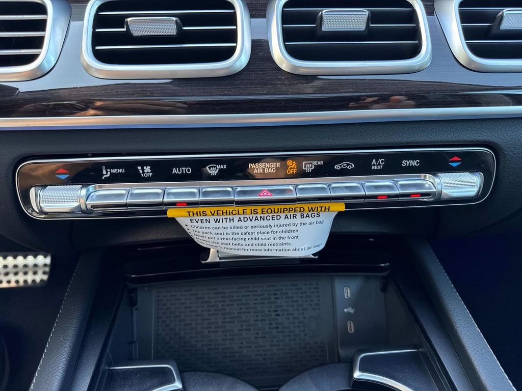 2026 Mercedes Benz GLS 450 4MATIC photo 22