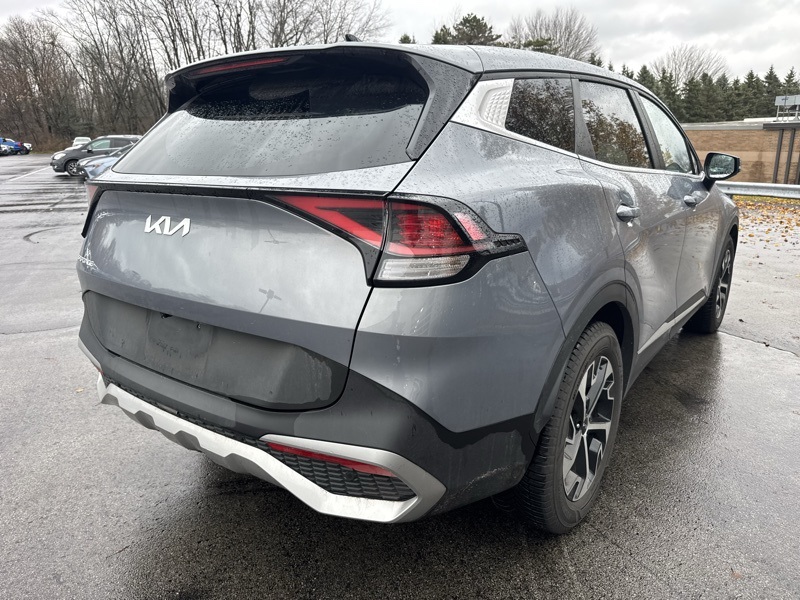 2023 Kia Sportage EX photo 3