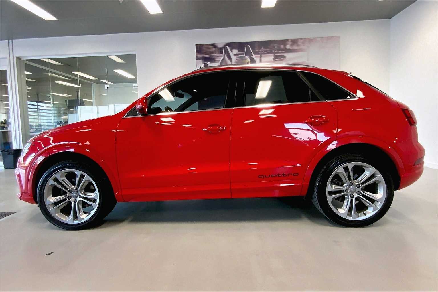 2016 Audi Q3 Premium Plus photo 3