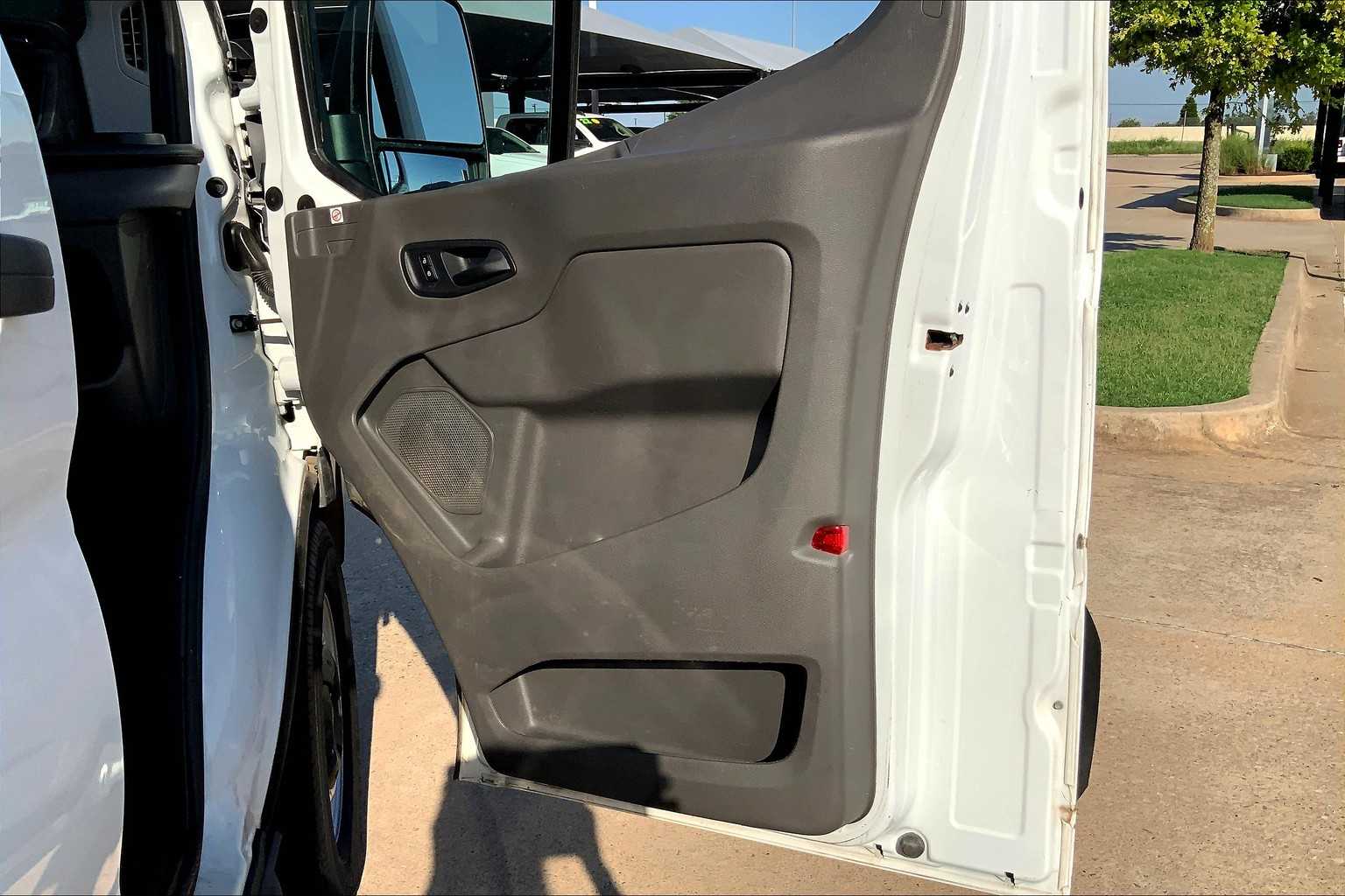 2021 Ford Transit photo 19