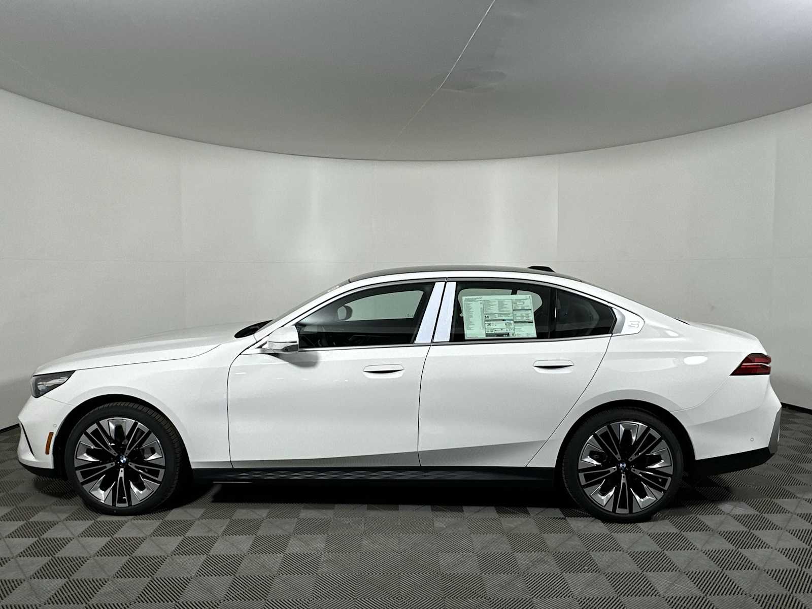 2026 Bmw 530i xDrive photo 4