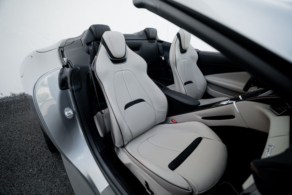 2024 Ferrari Roma Spider photo 6