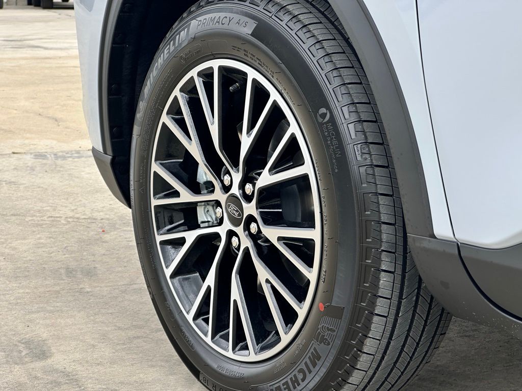 2025 Ford Escape Plug-In Hybrid photo 19