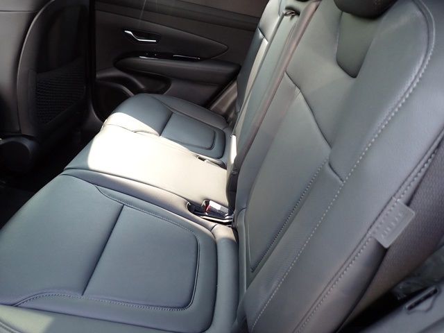2025 Hyundai Tucson Limited photo 10