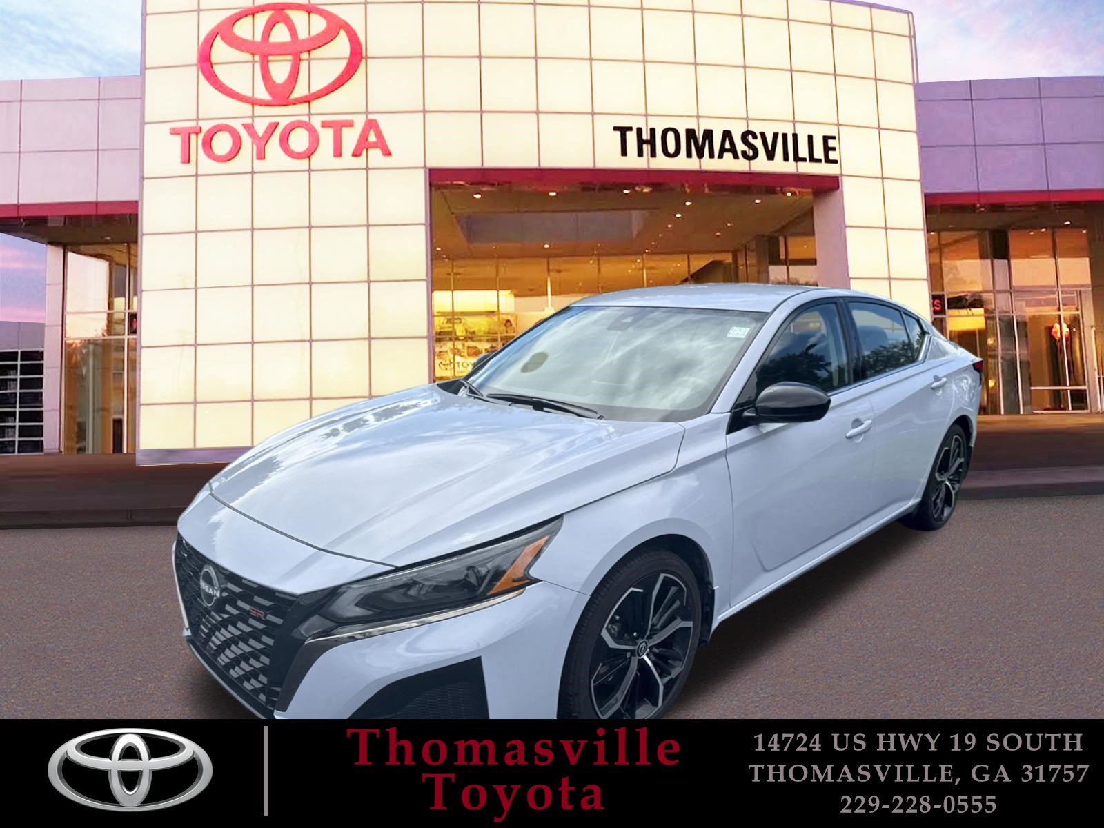 2024 Nissan Altima SR's photo