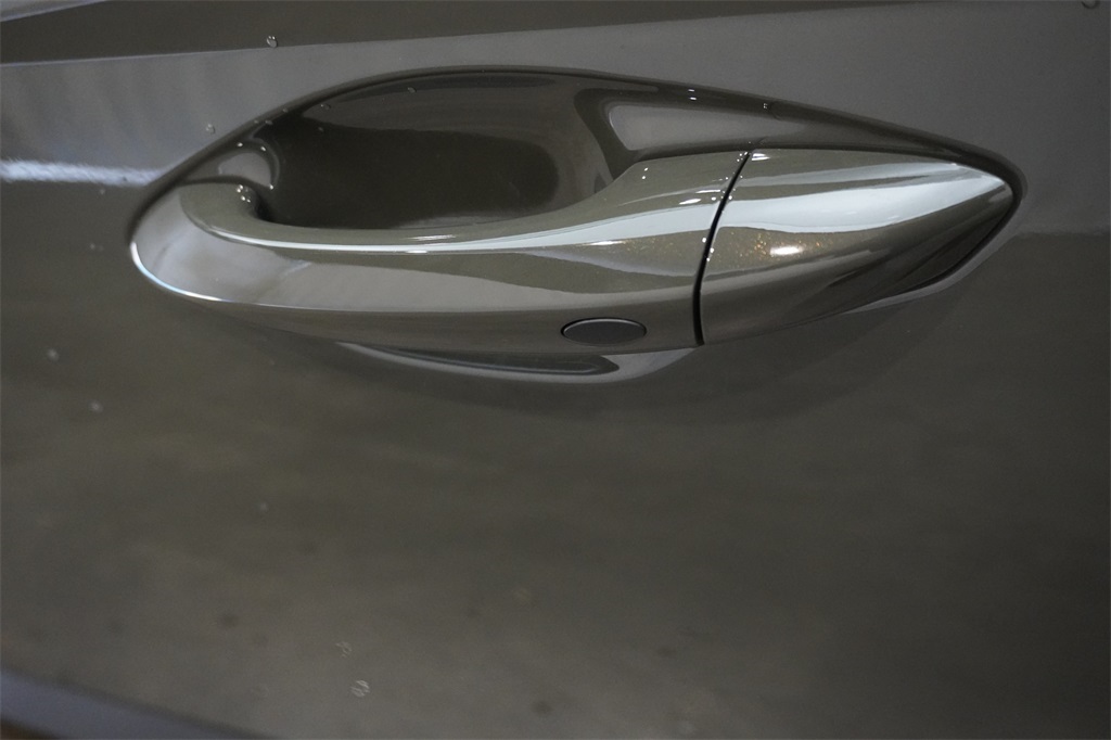 2025 Hyundai Tucson SE photo 3