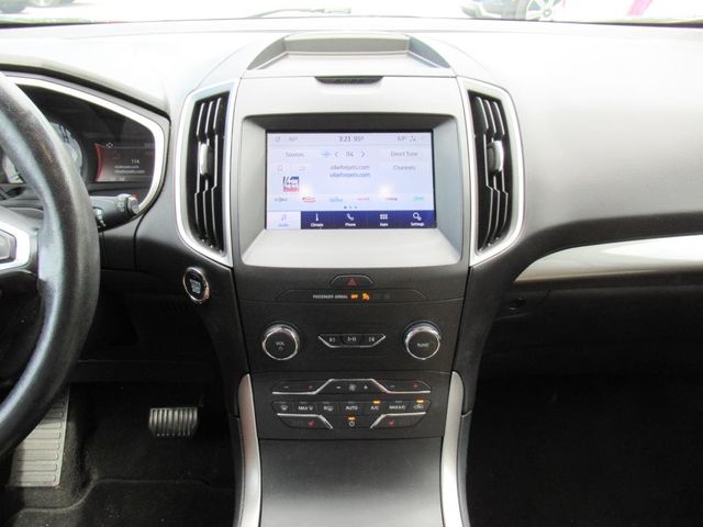 2020 Ford Edge SEL photo 18