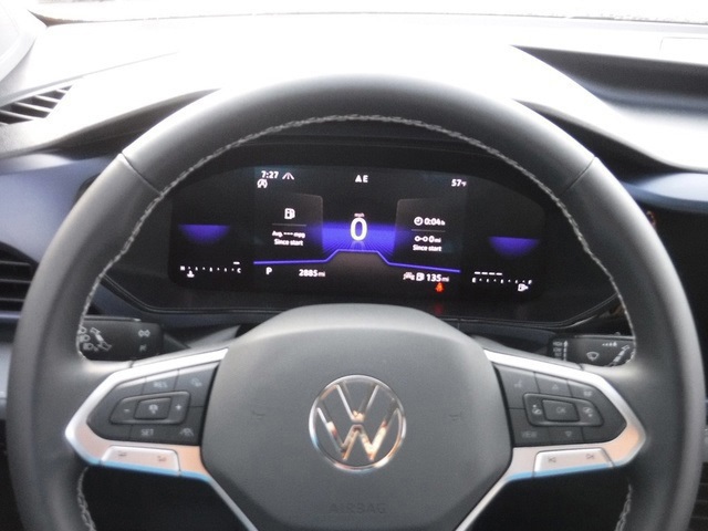 2024 Volkswagen Taos SE photo 22