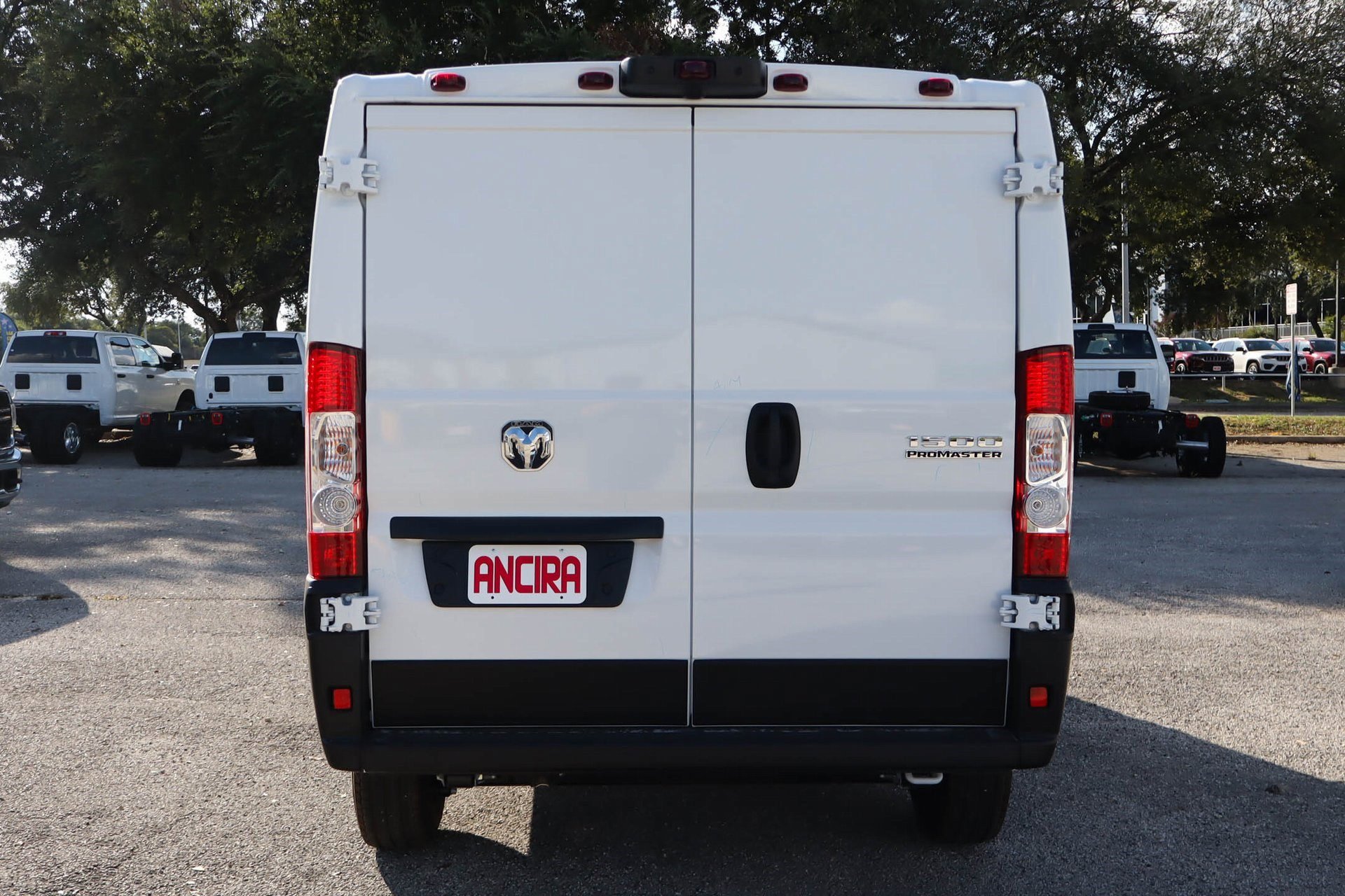 2026 Ram 1500 Tradesman photo 4