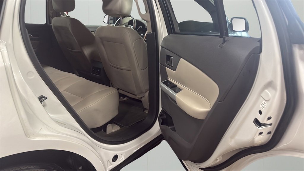 2013 Ford Edge SE photo 34