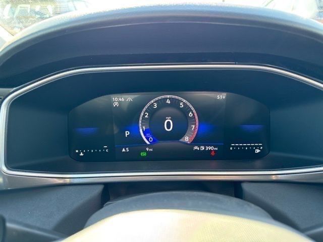 2025 Volkswagen Taos SE photo 17