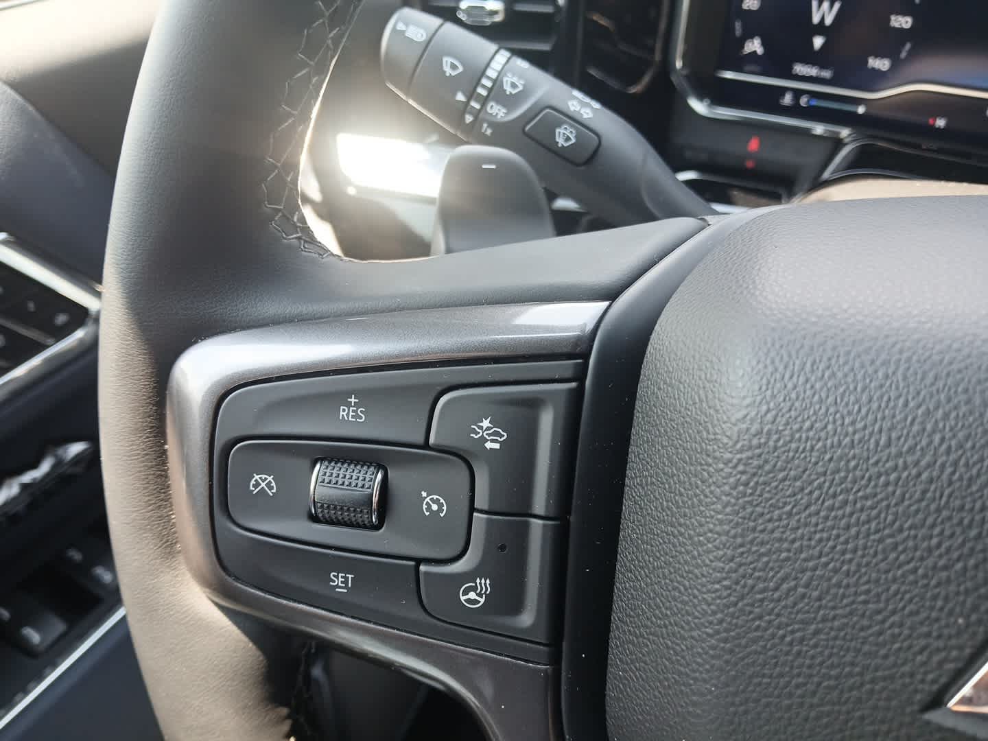 2024 Chevrolet Silverado 1500 High Country photo 28