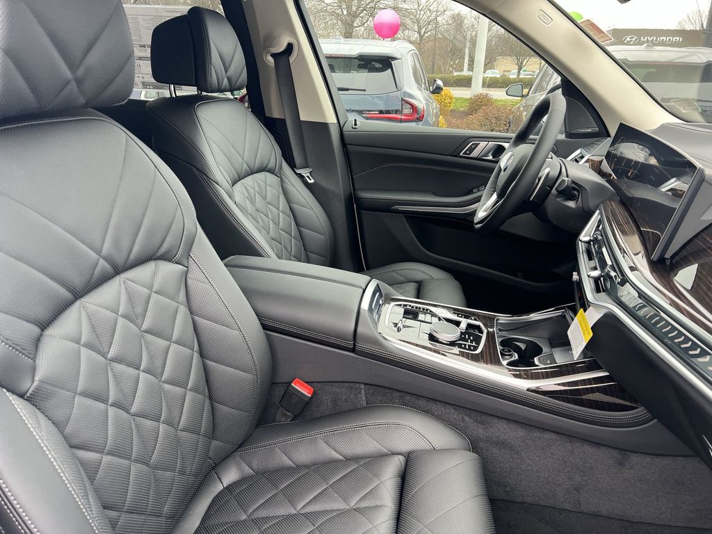 2025 Bmw X7 xDrive40i photo 28