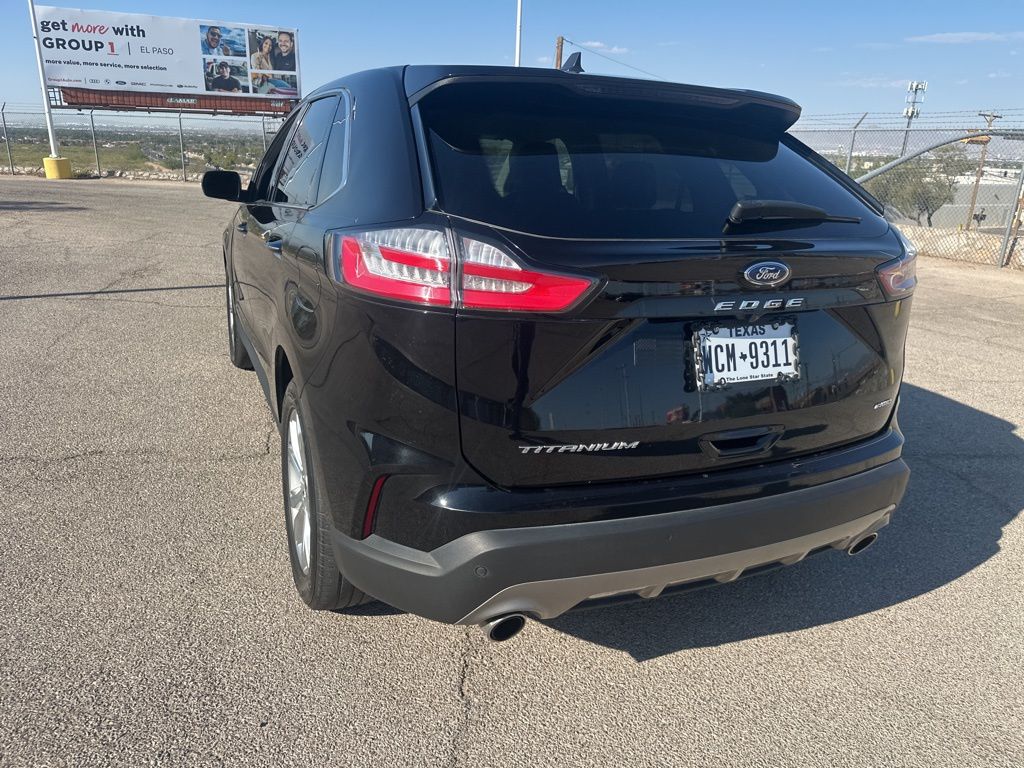 2023 Ford Edge Titanium photo 11