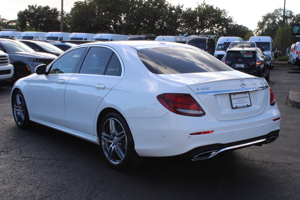2017 Mercedes Benz E 300 4MATIC Sedan photo 8