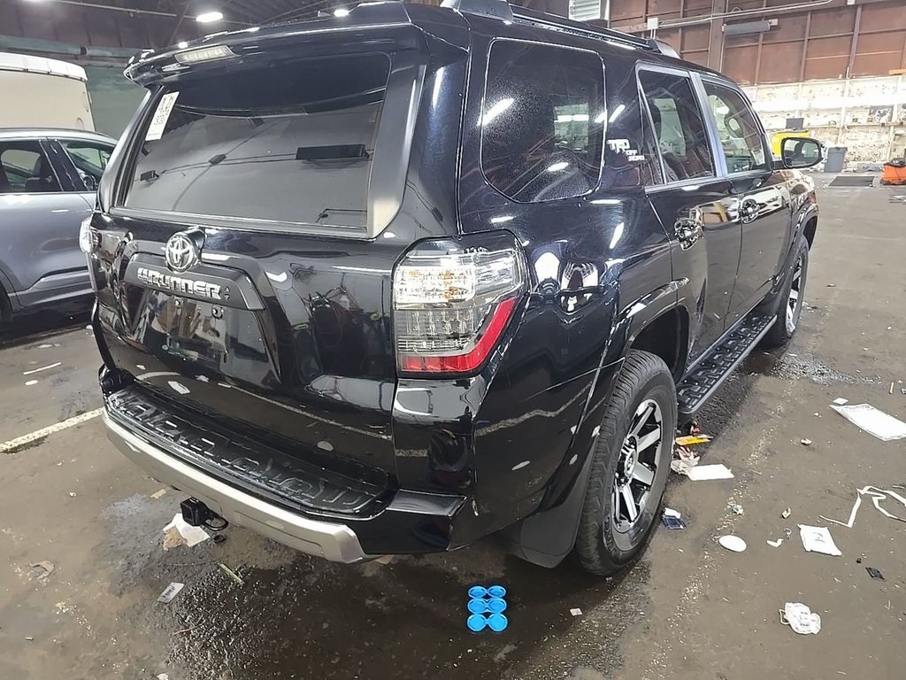 2024 Toyota 4Runner TRD Off-Road photo 3