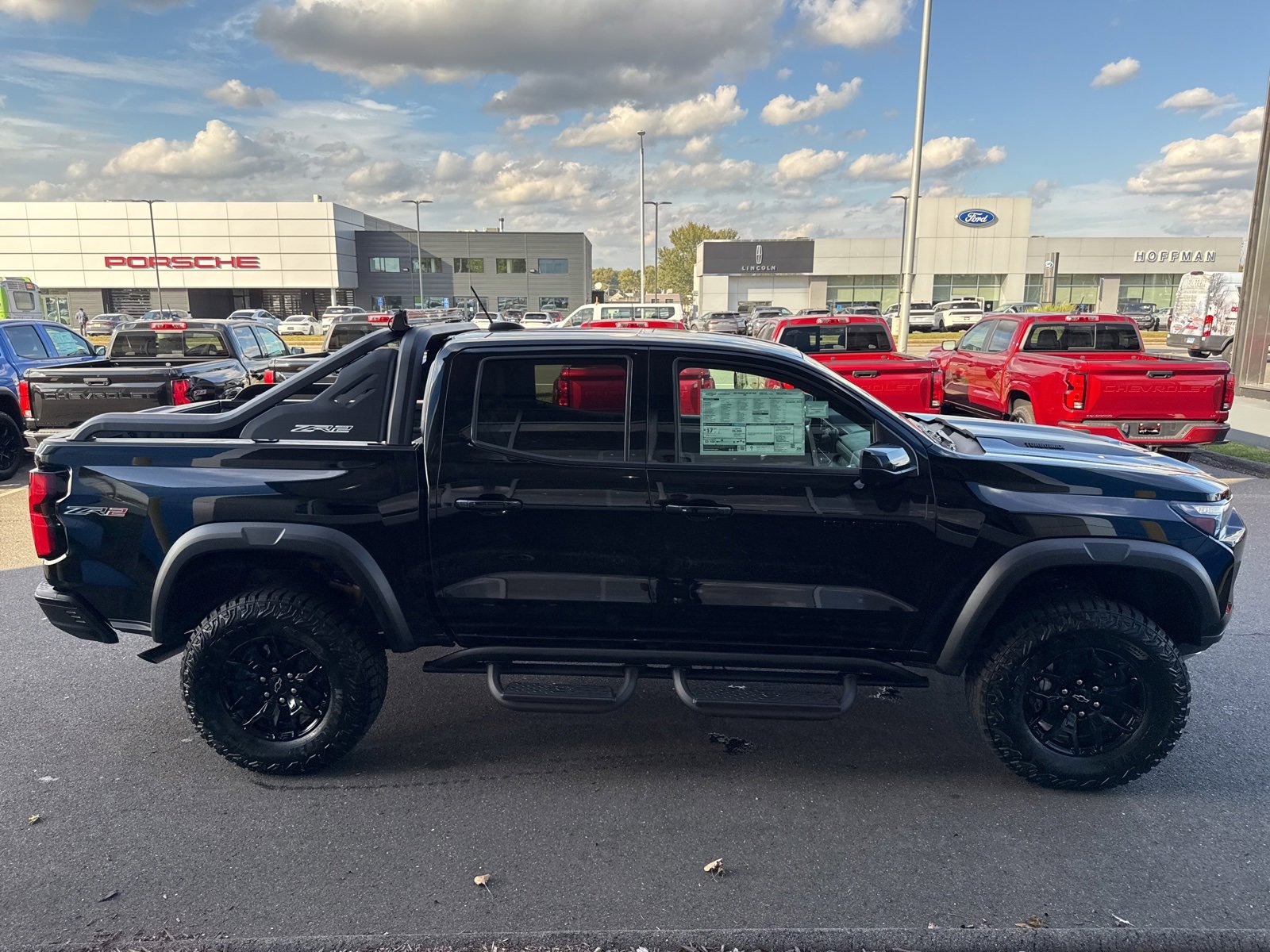 2025 Chevrolet Colorado ZR2 photo 3