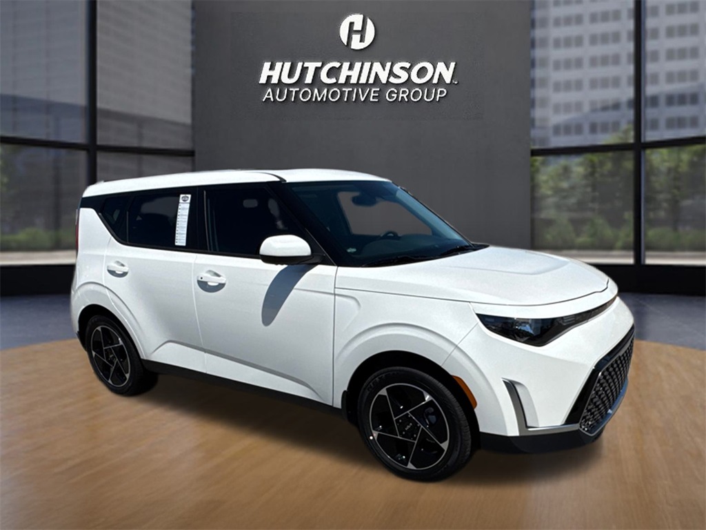 2025 Kia Soul EX's photo